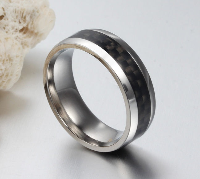 ⬛ Titan trifft Carbon-Herrenring mit schwarzer Carbon