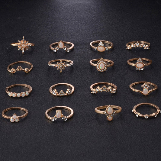 👑 16-teiliges Ring-Set mit Krone & Tropfen Design