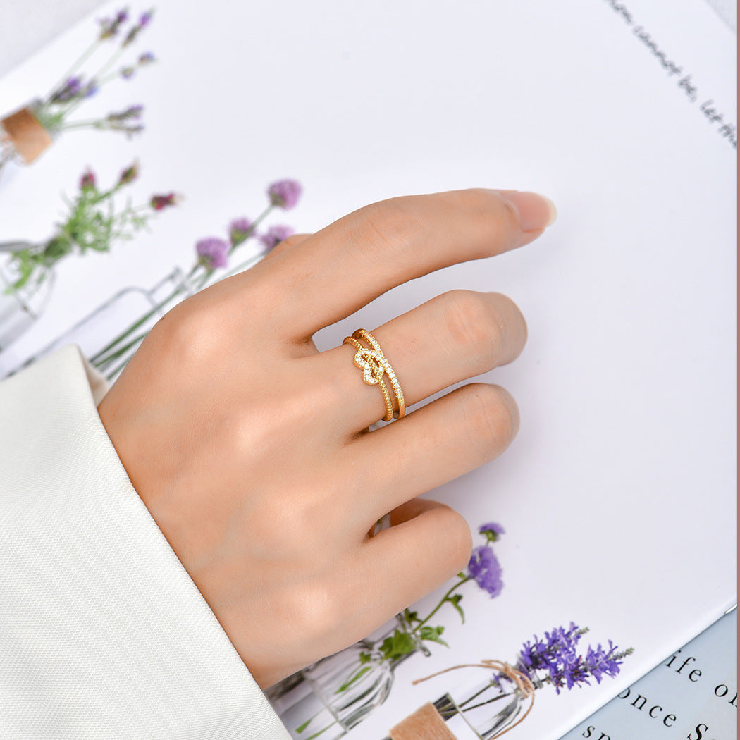 AMORE ICON - Herzring mit funkelndem Akzent